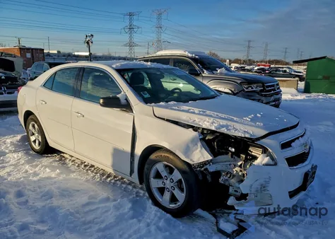 2013 Chevrolet Malibu Ls z USA, uszkodzony, nr VIN 1G11B5SA4DF206824